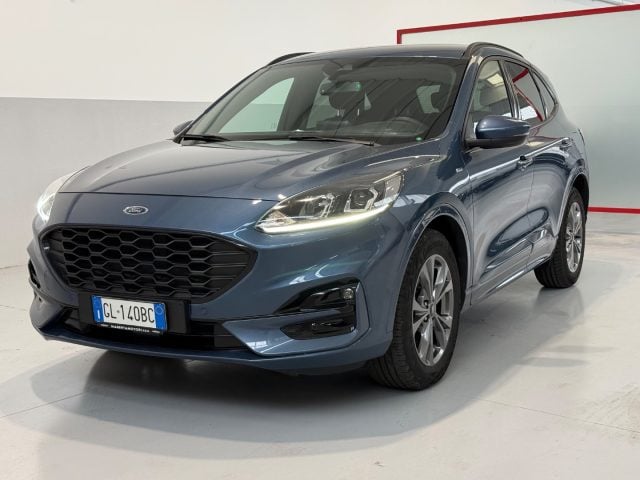 Ford Kuga 2.5 Full Hybrid 190 CV CVT 2WD ST-Line, del 2022, 21.000 km, in vendita a Magenta (MI)
