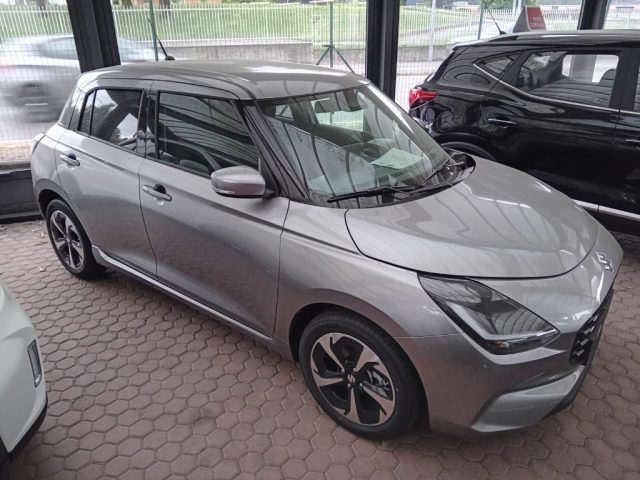 Suzuki Swift 1.2 Hybrid Waku - foto 3 di 4