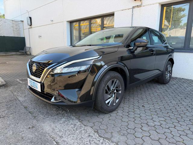 Nissan Qashqai 1.3 MHEV BUSINESS 158CV XTRONIC 2WD usato a BARZANò