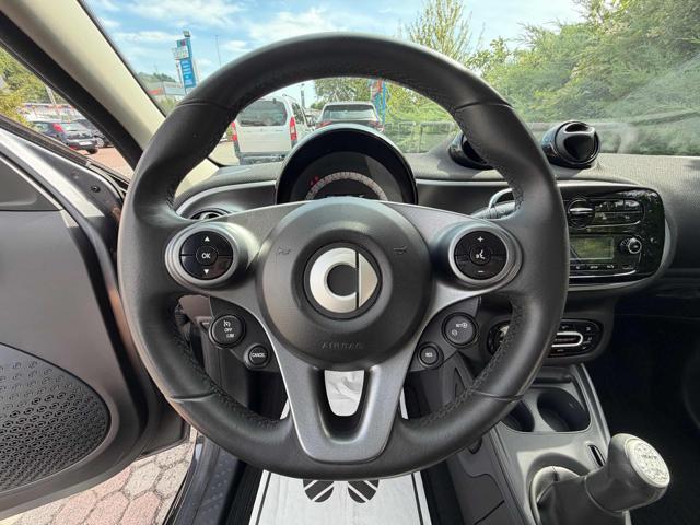 smart forFour 70 1.0 BENZINA MANUALE OK NEOPATENTATO - foto 3 di 11