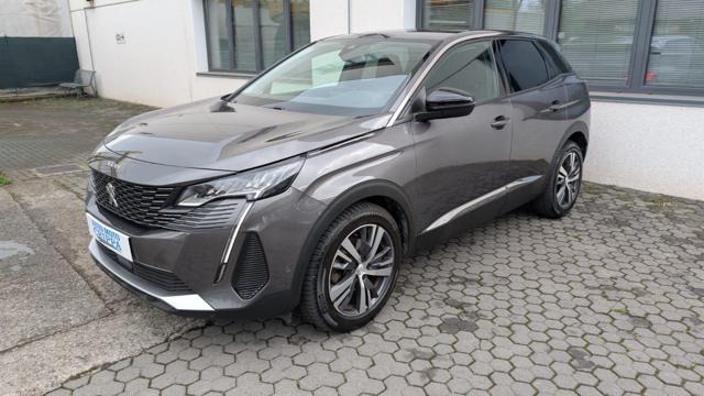 Peugeot 3008 1.2 PureTech Turbo 130 S&S EAT8 Allure, del 2022, 24.000 km, in vendita a BARZANò (LC)