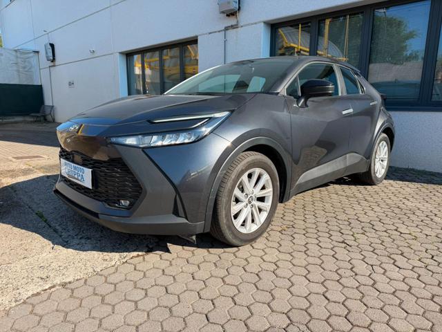 Toyota C-HR 1.8 FULL HYBRID ACTIVE UNICO PROPRIETARIO usato a BARZANò