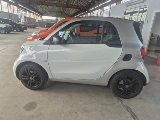 smart forTwo 70 1.0 twinamic BRABUS Style - foto 4 di 4