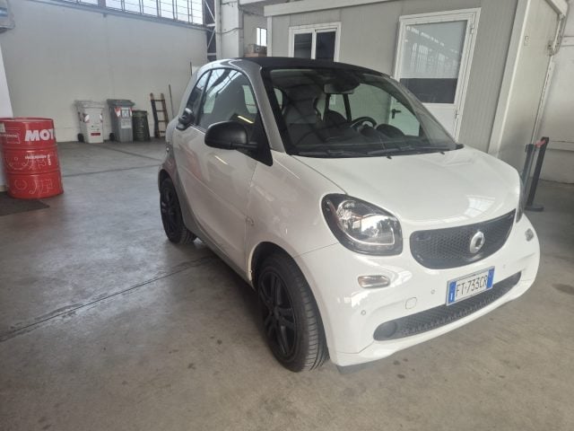smart forTwo 70 1.0 twinamic BRABUS Style, del 2018, 52.000 km, in vendita a Trofarello (TO)
