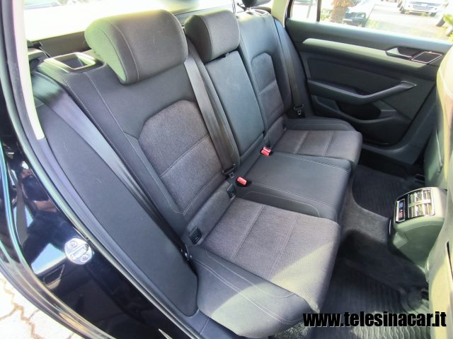 Volkswagen Passat Variant 2.0 TDI DSG Business BlueMotion Technology, del 2015, 212.000 km, in vendita a San Salvatore Telesino (BN)