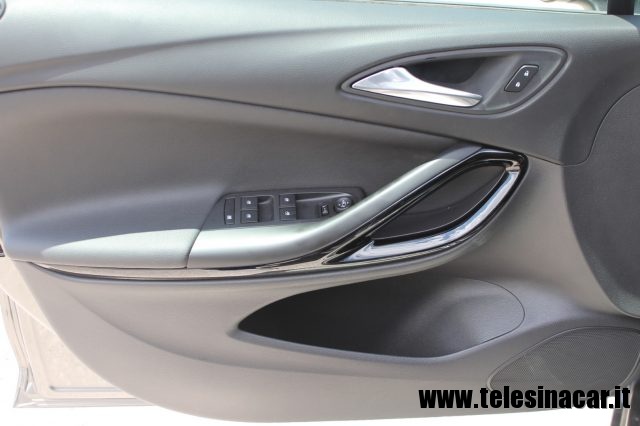 Opel Astra 1.5 CDTI 122 CV S&S 5 porte Business Elegance, del 2020, 109.000 km, in vendita a San Salvatore Telesino (BN)