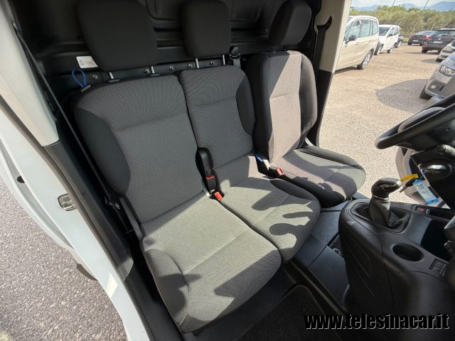 Citroën Berlingo 1.5 BlueHDi 4 PORTE 3 POSTI doblo partner combo, del 2021, 110.000 km, in vendita a San Salvatore Telesino (BN)