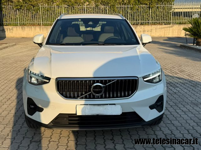 Volvo XC40 T4 Recharge plug-in hybrid - foto 3 di 25