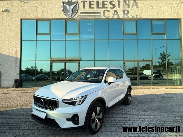 Volvo XC40 T4 Recharge plug-in hybrid, del 2022, 154.000 km, in vendita a San Salvatore Telesino (BN)