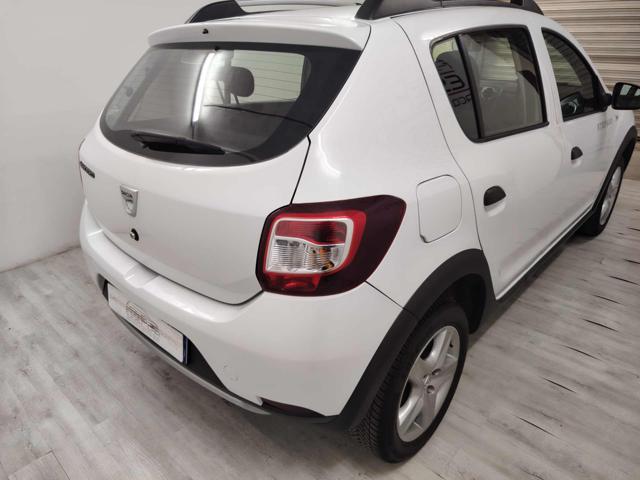 Dacia Sandero Stepway 88.000km - foto 3 di 4