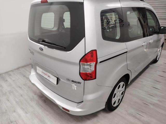 Ford Tourneo Courier 1.5 TDCI 75 CV Titanium - foto 4 di 4