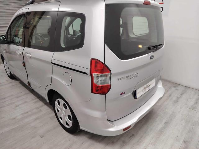 Ford Tourneo Courier 1.5 TDCI 75 CV Titanium - foto 3 di 4