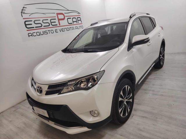 Toyota RAV 4 MY23 RAV4 2.2 D-CAT A/T 4WD Lounge White Ed. usato a GERENZANO