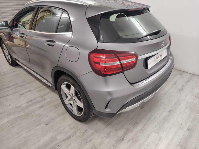 Mercedes-Benz GLA 180 Sport AUTOMATICA 49.000KM - foto 4 di 4