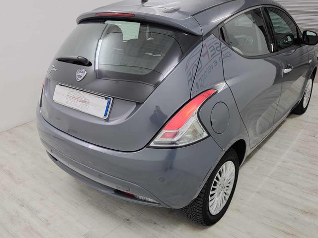 Lancia Ypsilon 1.2 69 CV 5 porte Gold - foto 3 di 4