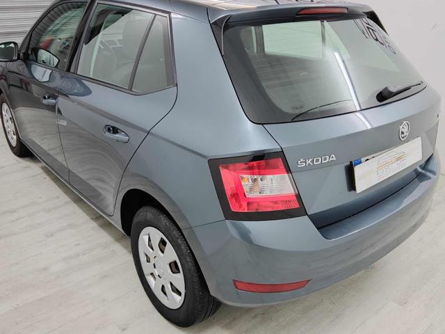 Skoda Fabia 1.0 MPI 60 CV Design Edition - foto 4 di 4