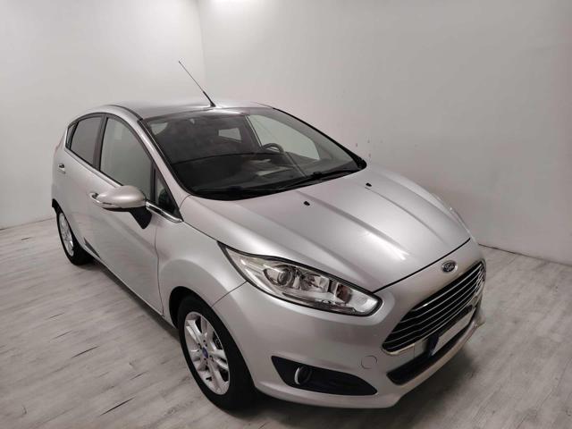 Ford Fiesta 1.5 TDCi 75CV 5 porte Titanium - foto 2 di 4