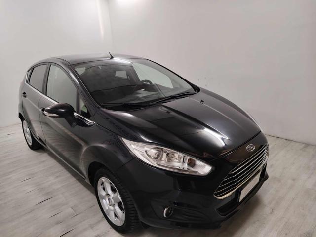 Ford Fiesta 1.0 80CV 5 porte Titanium 70.000KM - foto 2 di 4
