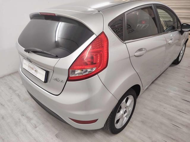 Ford Fiesta 1.2 82 CV 5 porte Titanium - foto 3 di 8