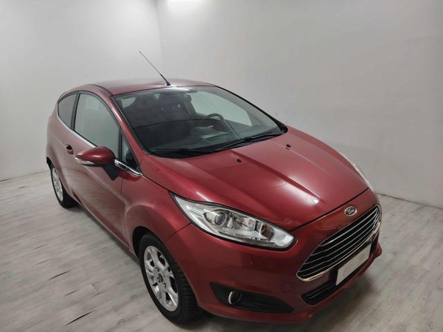 Ford Fiesta 1.5 TDCi 75CV 3 porte Titanium - foto 2 di 4