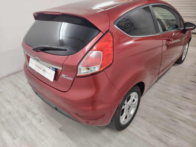 Ford Fiesta 1.5 TDCi 75CV 3 porte Titanium - foto 3 di 4