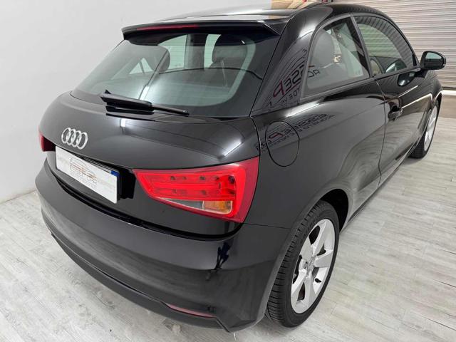 Audi A1 1.0 TFSI ultra - foto 4 di 4