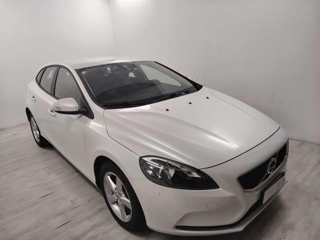 Volvo V40 D2 Geartronic - foto 2 di 4