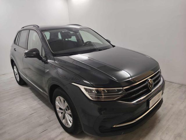 Volkswagen Tiguan 1.5 TSI ACT Life 45.000KM - foto 2 di 4