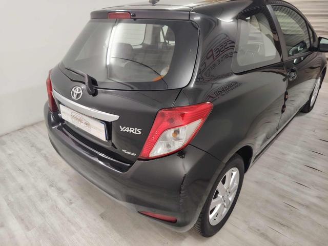 Toyota Yaris 1.4 D-4D 5 porte - foto 4 di 4