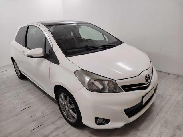 Toyota Yaris 1.3 3 porte Style - foto 2 di 4