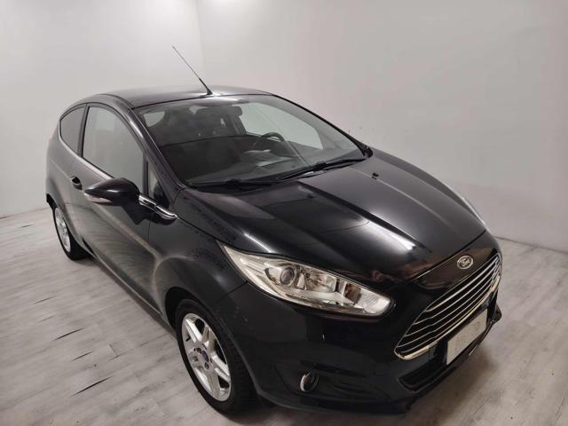 Ford Fiesta 1.5 TDCi 75CV 3 porte Titanium - foto 2 di 4