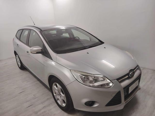 Ford Focus 1.6 TDCi 115 CV SW - foto 2 di 4