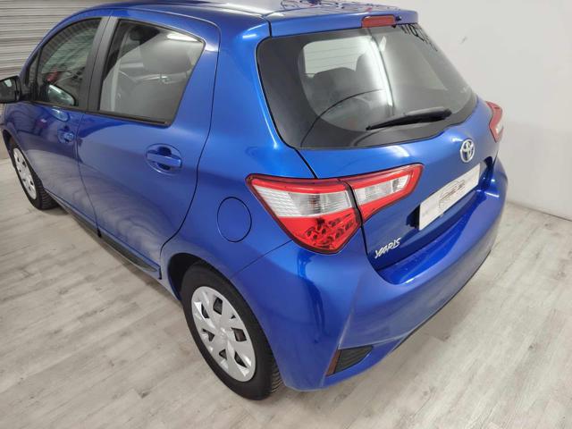 Toyota Yaris 1.0 5 porte Active - foto 4 di 4