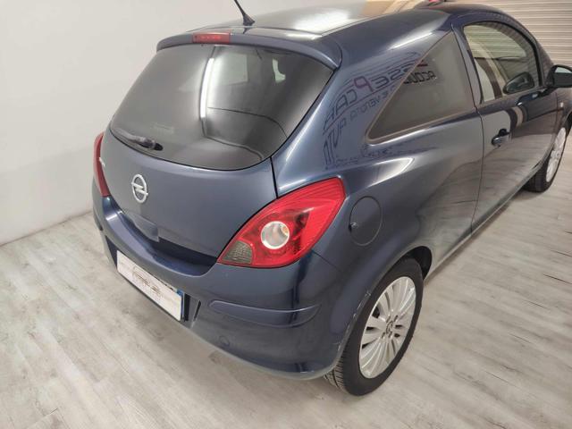 Opel Corsa 1.2 3 porte Ecotec - foto 3 di 4
