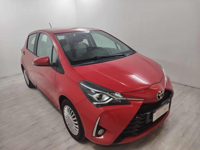 Toyota Yaris 1.0 5 porte Active - foto 2 di 4