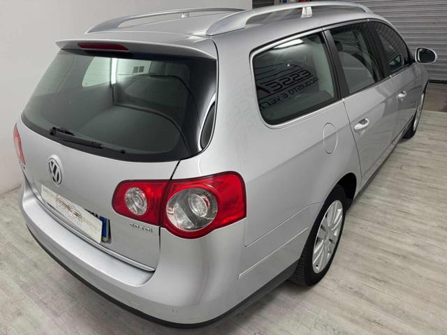 Volkswagen Passat 2.0 TDI DPF Var. Comfortline - foto 3 di 4
