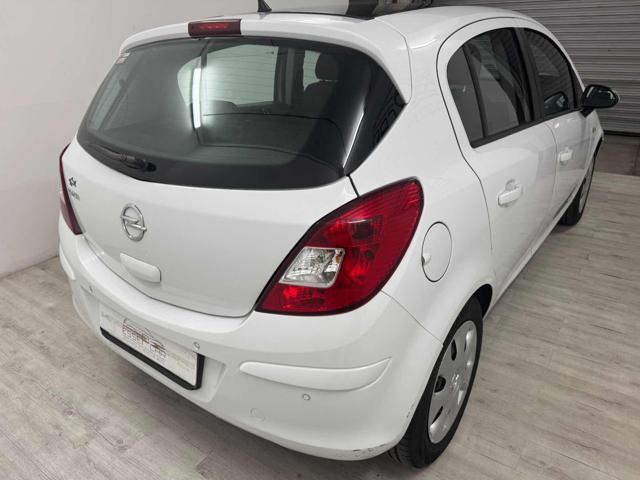 Opel Corsa 1.2 5 porte Cosmo - foto 3 di 4