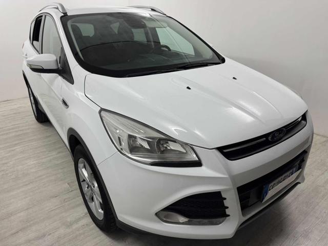 Ford Kuga 2.0 TDCI 150 CV S&S 2WD Titanium - foto 2 di 4