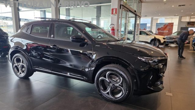 Alfa Romeo Junior 156 CV BEV Edizione Milano Cortina 2026 - Techno - nuovo a MODENA