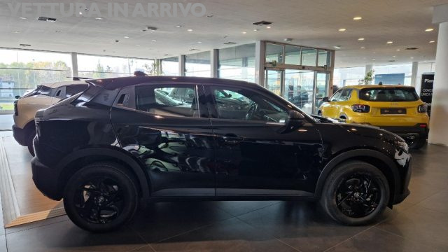 Alfa Romeo Junior 1.2 145 CV Hybrid eDCT6 - foto 3 di 4