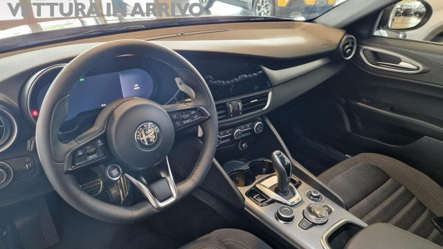 Alfa Romeo Giulia 2.2 Turbodiesel 160 CV AT8 Sprint + TETTO APRIBILE, in vendita a Modena (MO)
