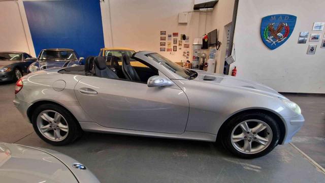 Mercedes-Benz SLK 200 Kompressor cat MANUALE! TAGLIANDI CERTIFICATI! - foto 4 di 4