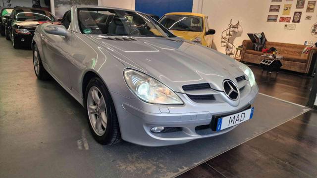 Mercedes-Benz SLK 200 Kompressor cat MANUALE! TAGLIANDI CERTIFICATI! - foto 3 di 4