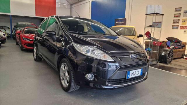 Ford Fiesta 1.4 TDCi 70CV 5 porte Titanium UNICO PROPRIETARIO - foto 3 di 4