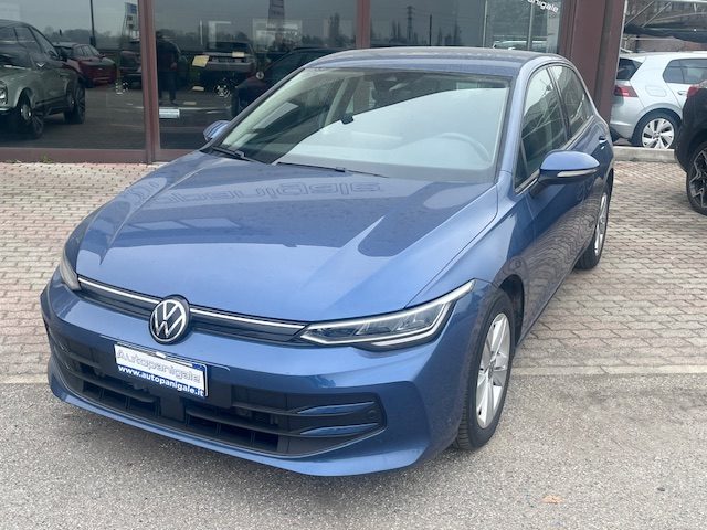 Volkswagen Golf 2.0 TDI 115 CV SCR Life usato a BOLOGNA
