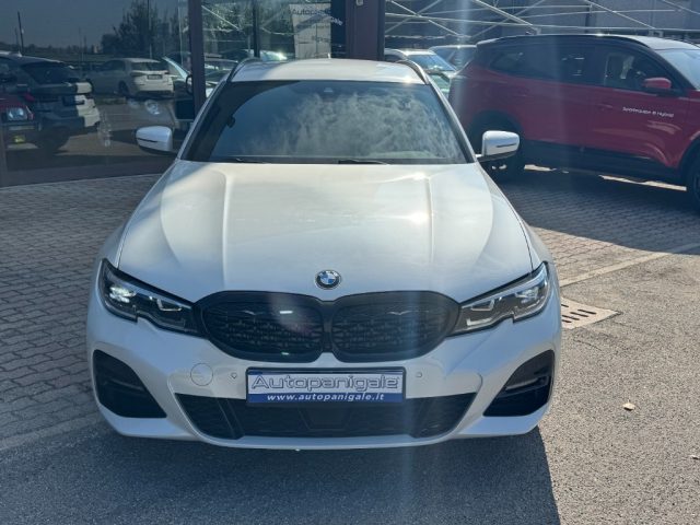 BMW 330 d 48V xDrive Msport - foto 2 di 4