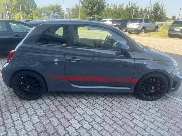 Abarth 595 C 1.4 Turbo T-Jet 180 CV Esseesse 70 Anniversary - foto 3 di 4