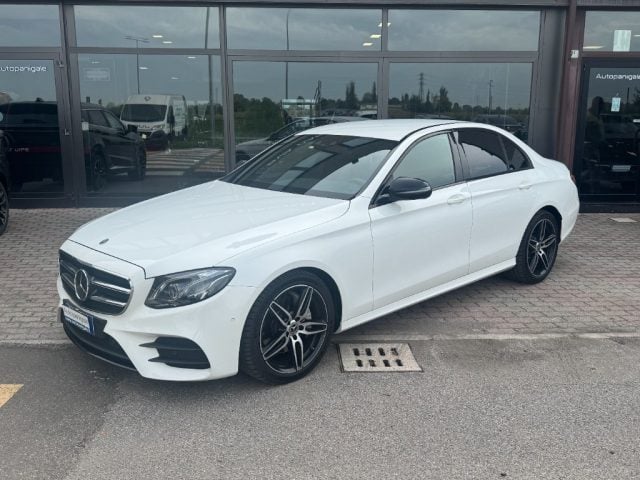 Mercedes-Benz E 300 Premium AMG, del 2019, 177.107 km, in vendita a Bologna (BO)