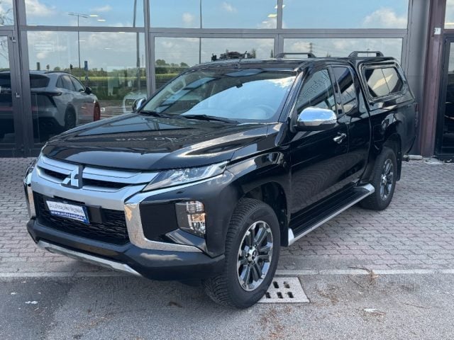 Mitsubishi L200 2.3 D Club Cab 4x4 Super Select Intense PREZZO+IVA, del 2021, 137.981 km, in vendita a Bologna (BO)