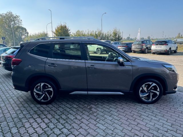 Subaru Forester 2.0 e-Boxer MHEV CVT Lineartronic Premium - foto 3 di 4